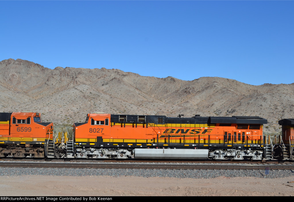 BNSF 8027